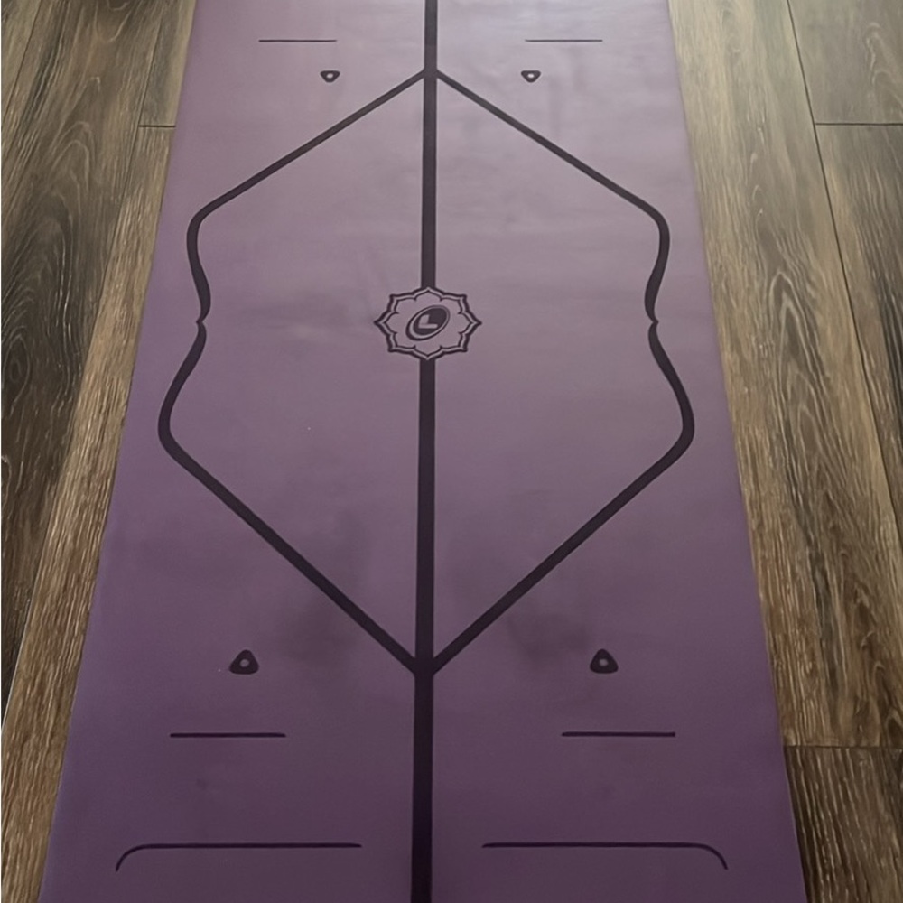 Purple LIFORME Yoga Mat with Alignment Marks